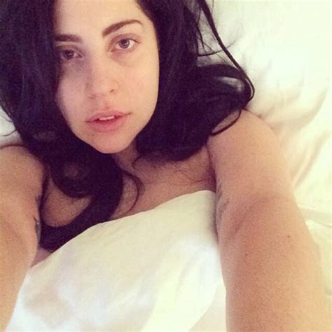 Lady gaga sure knows how to ace any look, whether on stage or in the pool. 19 Quirky Images Of Lady Gaga Without Makeup | Styles At Life