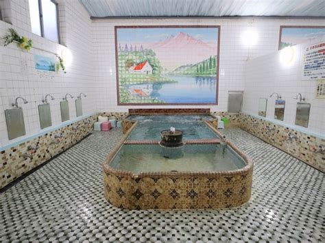 Bathing Naked With Strangers Welcome To A Japanese Bathhouse