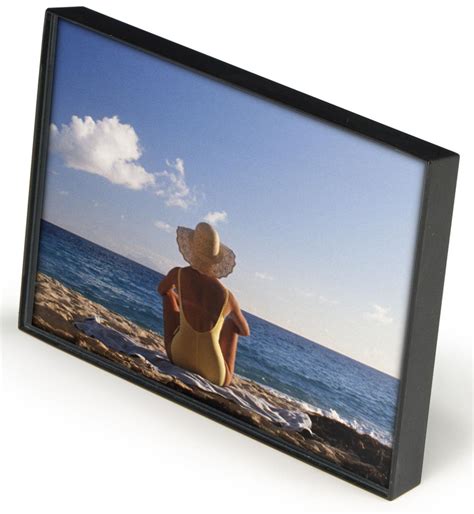 One of the common questions we are asked is how people should measure to get the best size of custom picture frame. 4 x 6 Black Plastic Picture Frame | Wall or Tabletop
