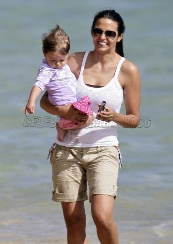 Violet Affleck And Isabella Damons Hawaiian Beach Playdate Day Two