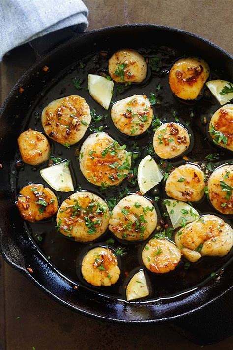 Easy And Quick Seared Scallops With Brown Butter And Honey Garlic Sauce