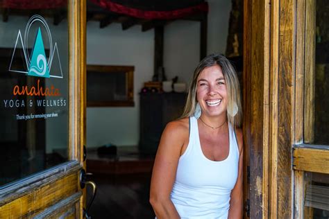 Meet Chelsea Winters Yoga Studio Owner Retreat Leader Shoutout Colorado