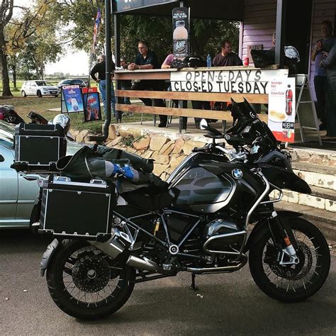 This really is a stunning. BMW Adventure Riders sur Instagram : #Repost @gtmotorrad ・・・ Sunday ride with the Sunshine Coast ...