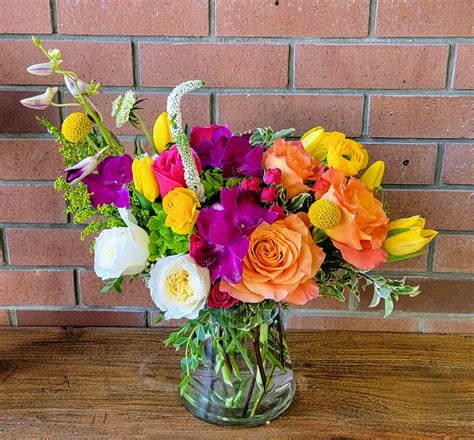 Bright And Beautiful Bouquet By Venetian Flowers