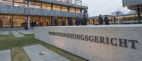 Es regelt die verfassung und zuständigkeit des bvg. Wer nicht fragt, bleibt dumm | Bundesverfassungsgericht ...