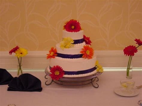 Gerbera Daisy Wedding Cake Cakecentral Com
