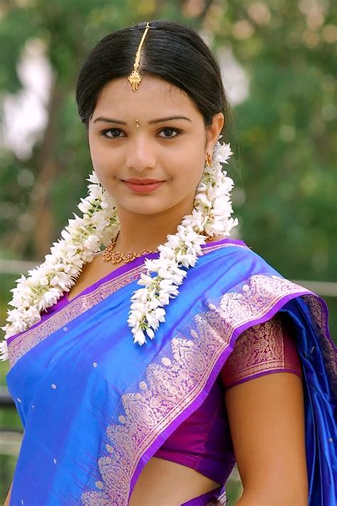 actress yamini images free celebrities wallpapers