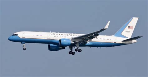 History Of Presidential Aircraft And Air Force One Owlcation