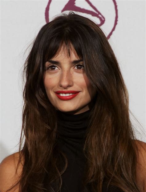 A Look Back At Penelope Cruzs Very Best Beauty Moments Penelope Cruz
