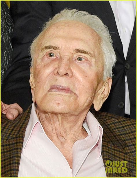 Photo Kirk Douglas Celebrates 100th Birthday Surrounded By His Famous