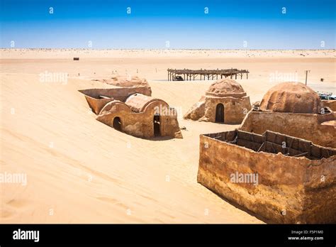 The Houses From Planet Tatouine Star Wars Film Setnefta Tunisia