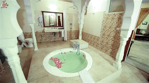 Yes, there is a hot tub. Triangle Jacuzzi Bathtub - Bathtub Design