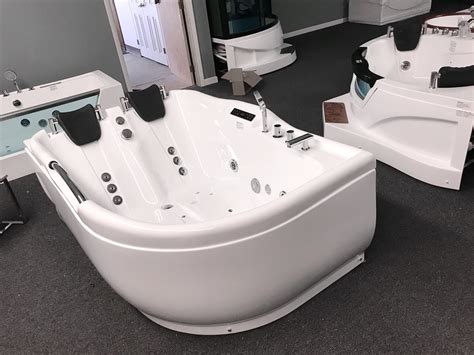 Luxury Shower Room Corner 2 Person Jetted Bathtub Wair Jets Left Side