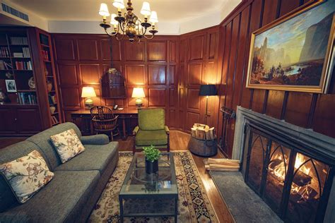 Ahwahnee Hotel And Library Suite In Yosemite Valley — Flying Dawn Marie