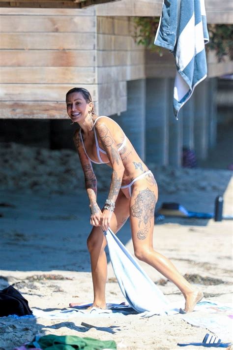 Tina Louise Suffers A Sexy Nip Slip In Malibu Photos Pinayflixx