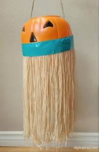 The walking waterfall of hair, whose only dialogue was squeaked, is an easily recognized pop culture choice for halloween or a costume party. Cousin It DIY Trick or Treat Pail | Halloween Fun | Halloween, Diy halloween food, Halloween buckets