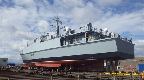 Hms Bangor Moving Out Of The Refit Shed To The Water 4096x2304 R