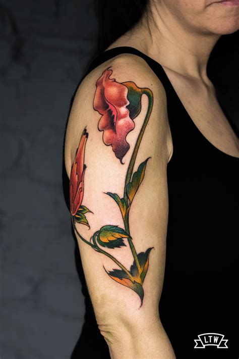 Gaining an early following as one of the first british psychedelic groups, they were distinguished for their extended compositions. Tattoo inspired on the Pink Floyd flowers done by Man