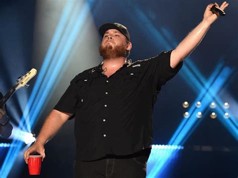 Luke Combs Makes History With Th Consecutive No Single Beer Never