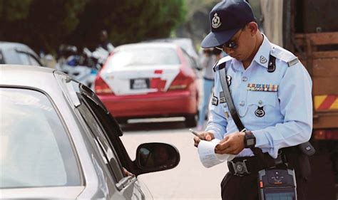 Balai polis tun h.s lee ibu pejabat polis daerah dang wangi jalan stadium, 50150, kuala lumpur. PDRM Beri Diskaun 50% Saman Trafik - Salaam