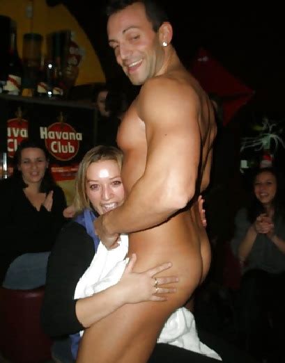 Male Strippers Cfnm Real Parties 40 60 Pics