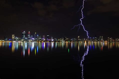Wa Weather Lightning Storm Creates Spectacular Show Over Perth Blacks