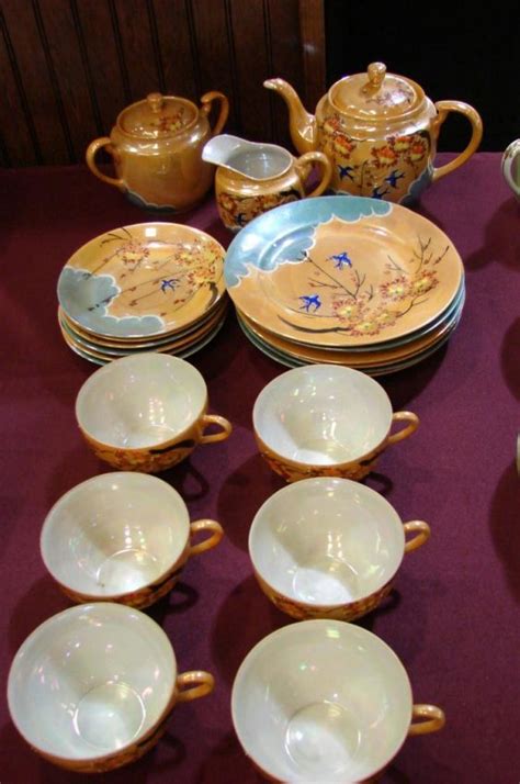 A Vintage Japanese Lusterware Tea Set Lot A