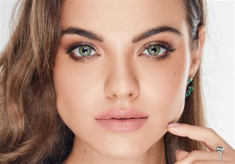Makeup Tips For Olive Skin And Green Eyes Saubhaya Makeup