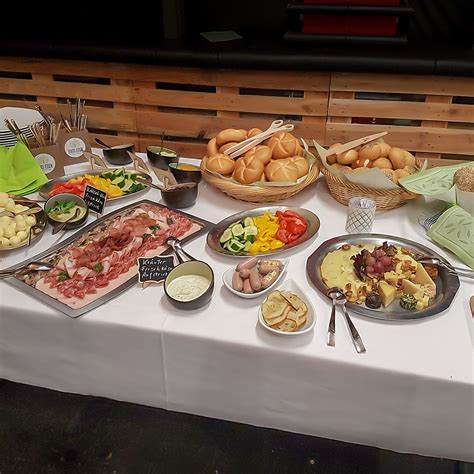 We employ designers and experts who promote innovation and sustainability. Catering in Innsbruck | Restaurant Haus Eden