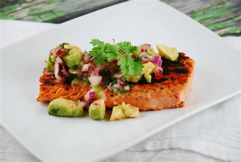 Grilled Salmon With Avocado Salsa 8 Points Laaloosh
