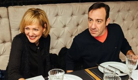 Δηλώσεις στην κάμερα της πρωινής εκπομπής του star, στη φωλιά των κου κου έκανε η ηρώ λούπη, η οποία ρωτήθηκε για τον σωτήρη καλυβάτση. Ζευγάρι ο Σωτήρης Καλυβάτσης και η Ηρώ Λούπη | Pagenews.gr