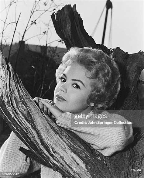 Sandra Dee Actress Photos And Premium High Res Pictures Getty Images