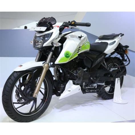 There are 5 new apache models on offer with price starting from rs. TVS Apache RTR 200 Pictures | TVS Apache RTR 200 Images ...