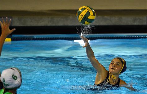 California Girls Water Polo Sinks No 1 Costa Mesa For First Cif Ss Title Orange County Register