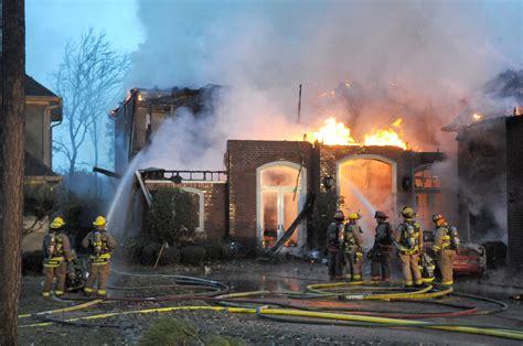 Firefighters battle blaze at home near Lake Conroe - Houston Chronicle