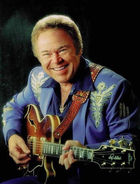 Legendary Country Musician Hee Haw Star Roy Clark Dead At 85
