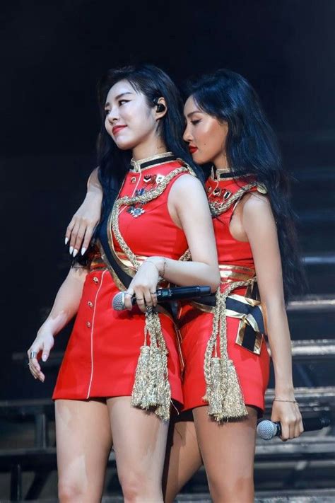 Just a short clip of wheein dissing hwasa in a hilarious round of the of course game. Wheein & Hwasa - MAMAMOO, Concert '4season s/s in TAIPEI ...