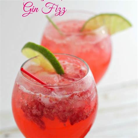 Fresh squeezed limeade and fresh strawberries with crisp gin and fizzy tonic, this strawberry limeade cocktail is delicious for spring. Raspberry Limeade Gin Fizz | Recipe | Gin fizz, Limeade ...