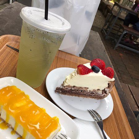 Bạn đã đến kula cake? Kula Cake, Kuantan - Restaurant Reviews, Phone Number ...