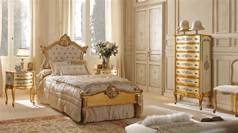 Inexpensive bedroom furniture sets from the manufacturer: italian bedroom furniture , Classic Italian Furniture