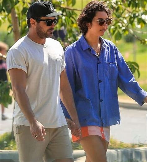 Zac Efron Spotted Holding Hands With Model Vanessa Valladares Amid Dating Rumours The Etimes