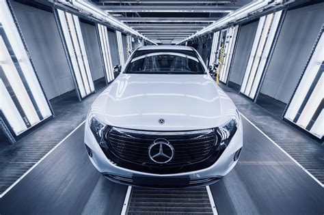 Daimler Aktie Mercedes Benz Holding schlägt Erwartungen IT Times
