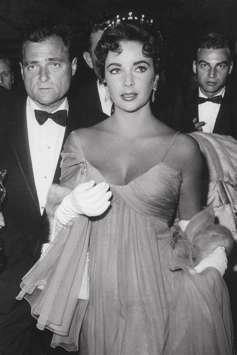 The Best Red Carpet Looks From Old Hollywood Classic Hollywood