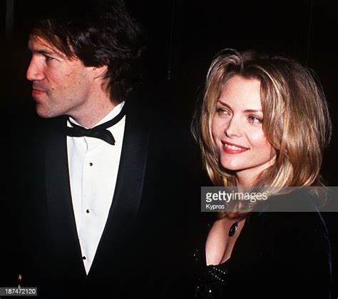 Michelle Pfeiffer 1993 Photos And Premium High Res Pictures Getty Images