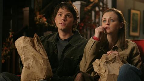 Prior to landing the leading role of sam winchester, however, jared padalecki appeared in several seasons as rory gilmore's boyfriend — and supernatural season 2. Jared Padalecki Drops Big Hints on 'Gilmore Girls' Revival ...