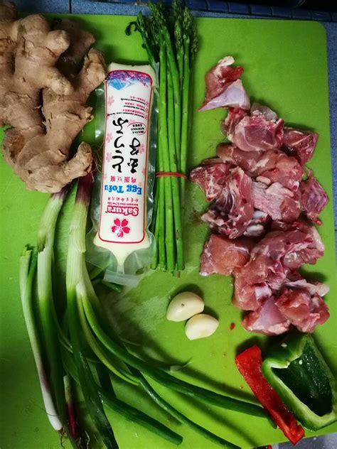 Masukkan sos tiram dan kicap kicap serta sedikit air. Resepi Ayam Masak Sos Tiram Bersama Asparagus