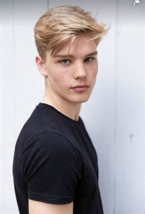 Pin By Jonnie Hartman On Hair And Makeup Men Blonde Hair Men Hair Color Dyed Blonde Hair