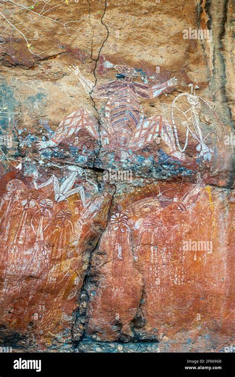 Ancient Aboriginal Rock Art Of Namondjok At Nourlangie Burrunggui