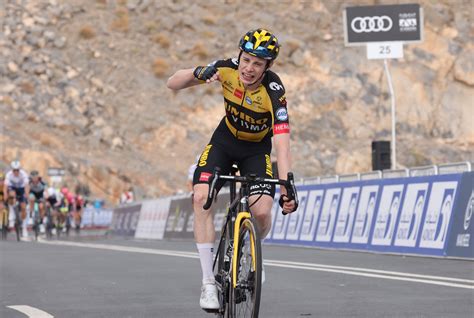 Jonas vingegaard es un ciclista profesional danés de 24 años que actualmente milita en el equipo jumbo visma. Cyclisme. Tour de France 2021 : Jumbo remplace Dumoulin ...