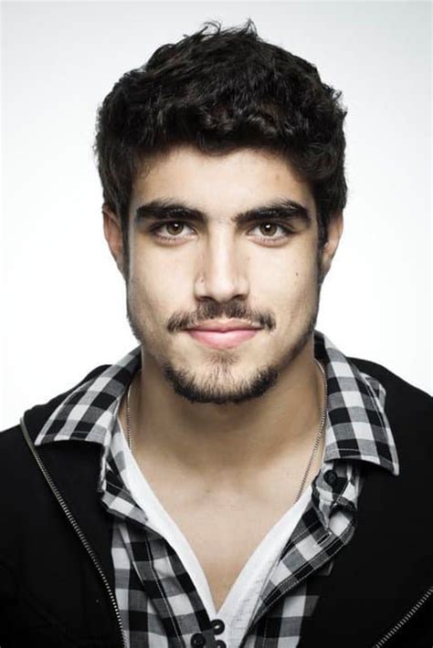 Caio castro castanheira foi alçado ao estrelato após vencer um concurso do programa caldeirão do huck em 2007, ganhando o papel do protagonista bruno de malhação (2008). Caio Castro recusa papel em novela e quer ser apresentador
